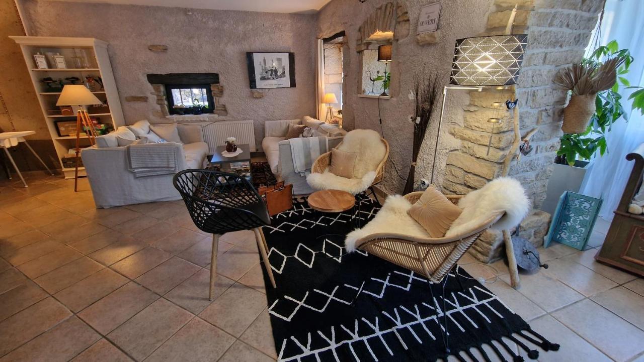 Bed and Breakfast Domaine Le Puits Du Moulin Comberjon Exteriér fotografie